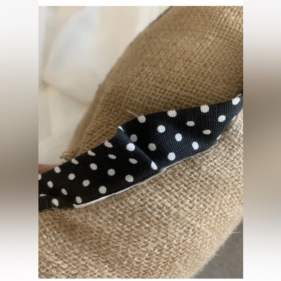 Farmacia jute Decorative pillow rooster appliqué with dots fabric ruffle 14” - Picture 6 of 6